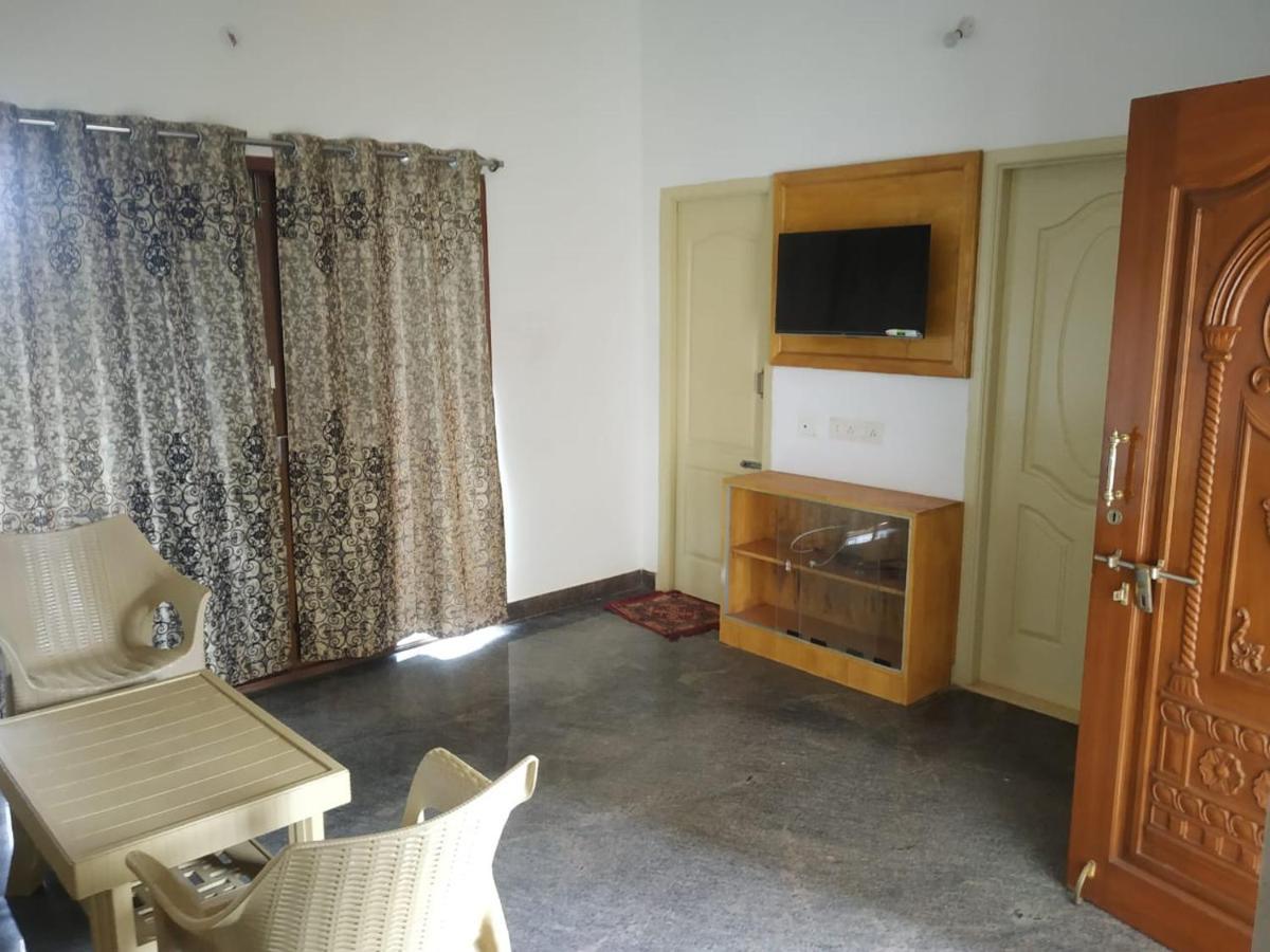 Thirumala Inn Yelagiri Luaran gambar
